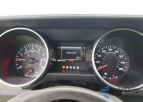 2021 Ford Mustang Ecoboost Premium z USA, uszkodzony, nr VIN 1FATP8UH4M5100950